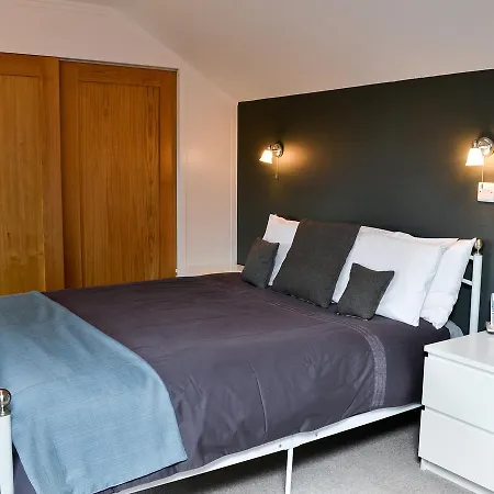 Windrush Settle